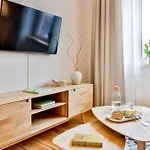 Am Bahnhof Apartman Stralsund