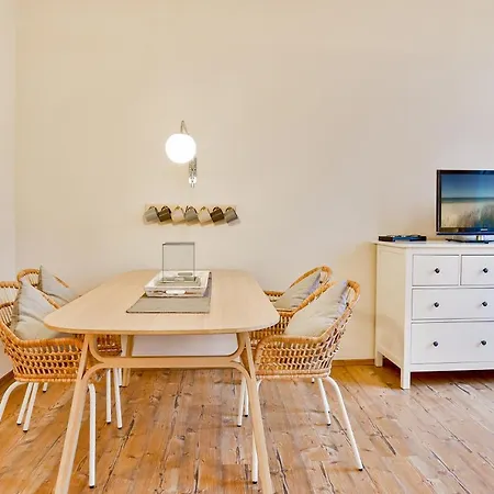 Apartmenthaus Tribseer Damm 6