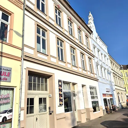 Apartmenthaus Tribseer Damm 6 * Stralsund