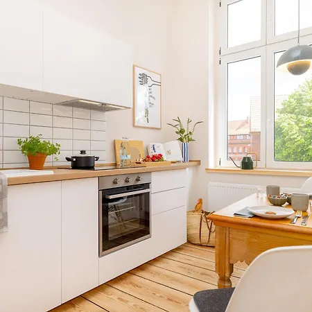 Am Bahnhof Stralsund