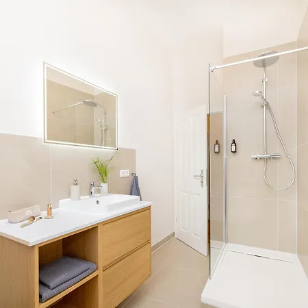 Am Bahnhof Apartman