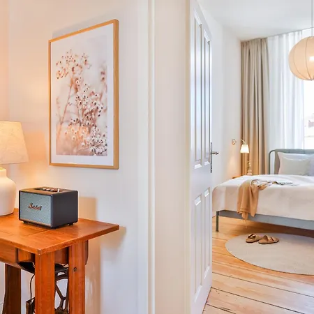 Am Bahnhof Apartment *