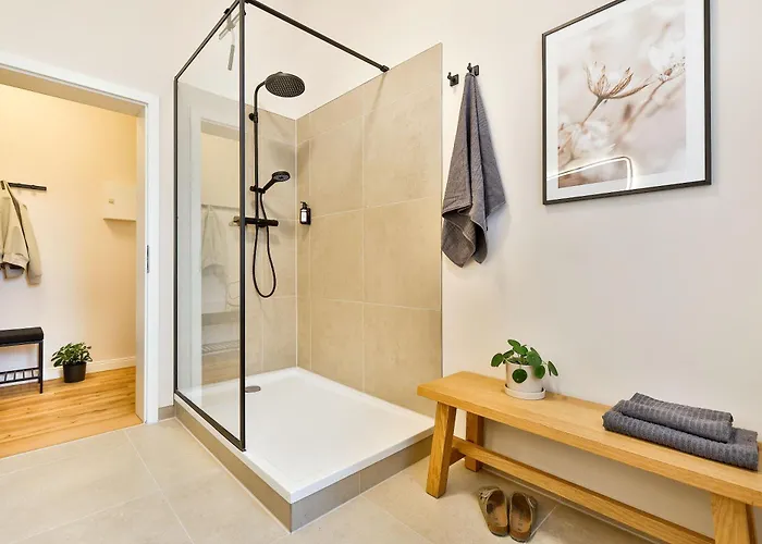 Am Bahnhof Штральзунд