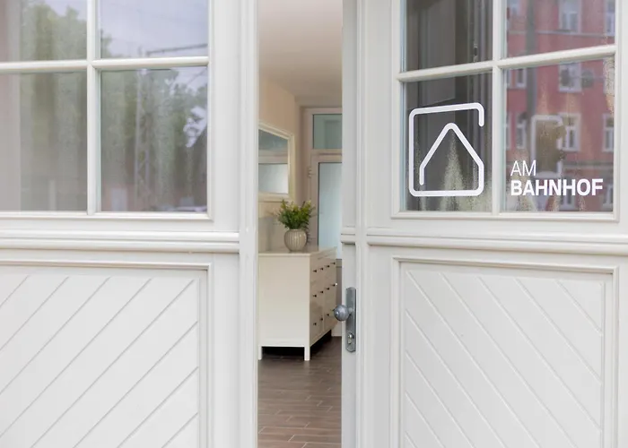 Am Bahnhof